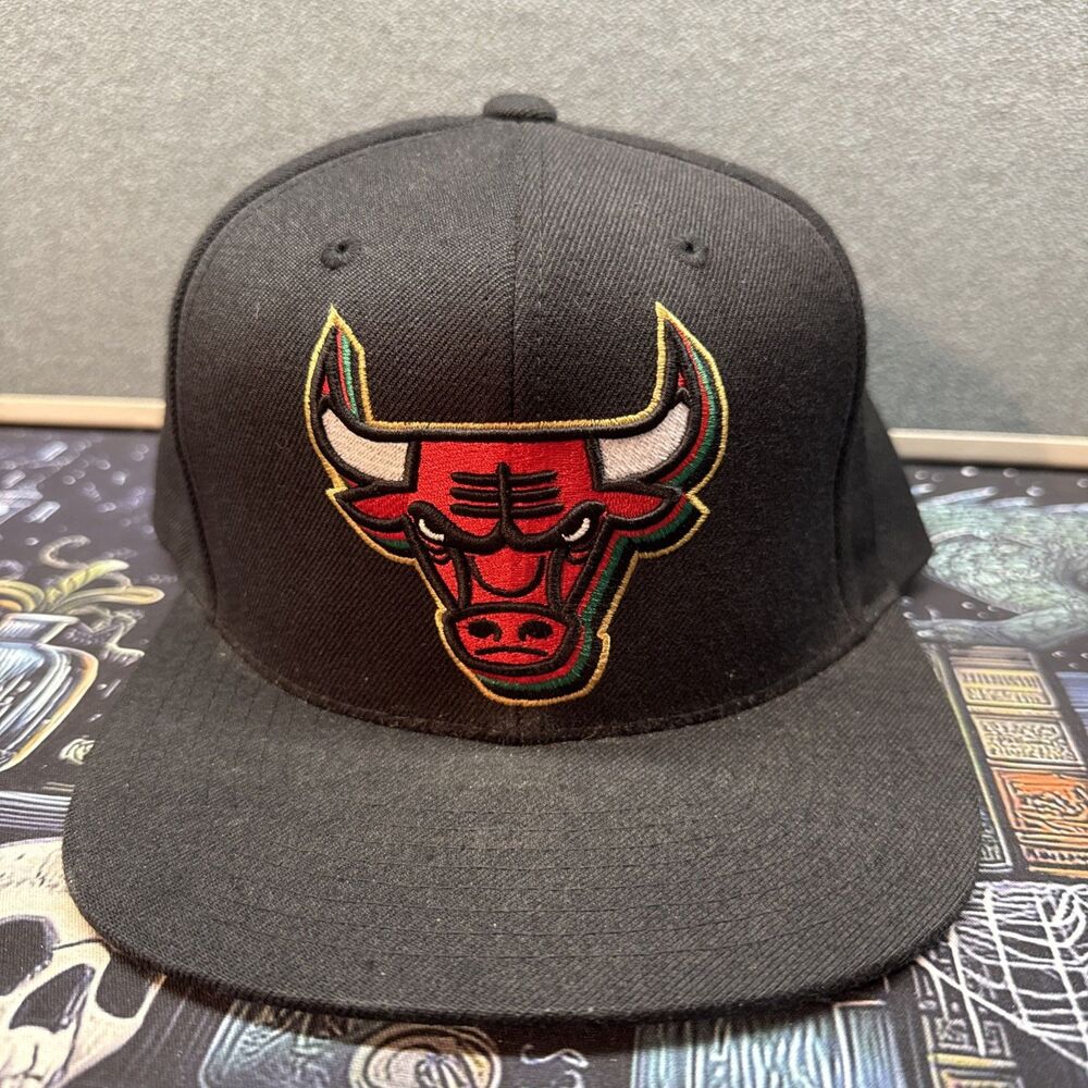 Chicago Bulls Mitchell & Ness SnapBack Adjustable Hat Black Red Yw Grn Logo